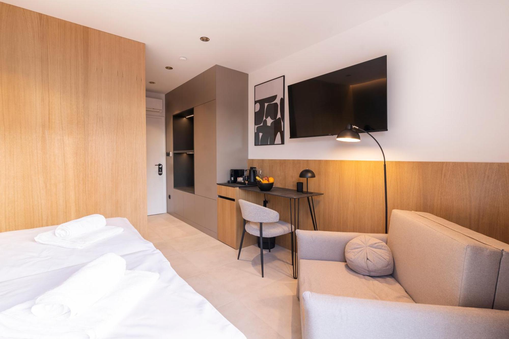 Uyo And Apartment Split