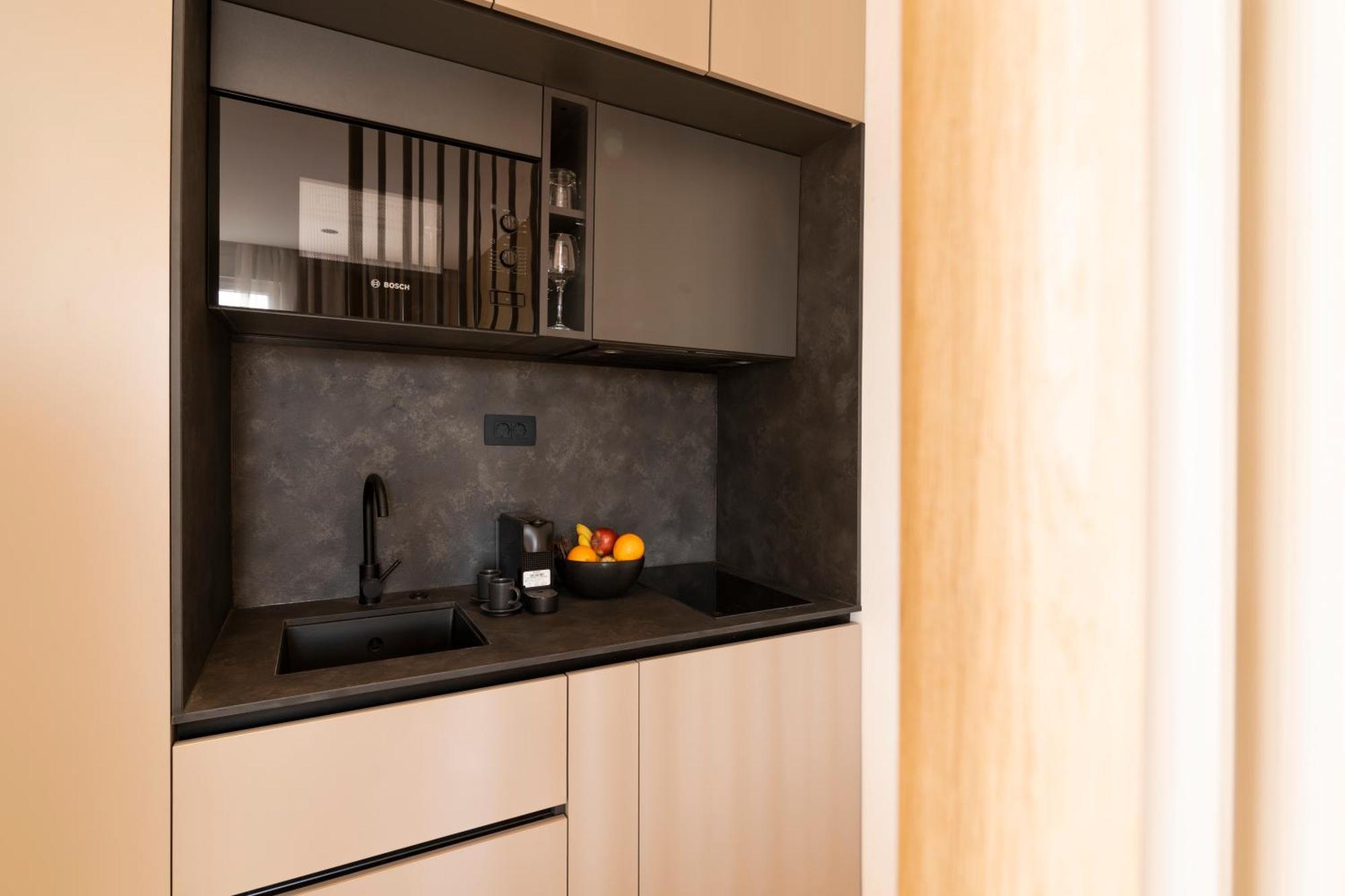 Apartment Uyo And Split